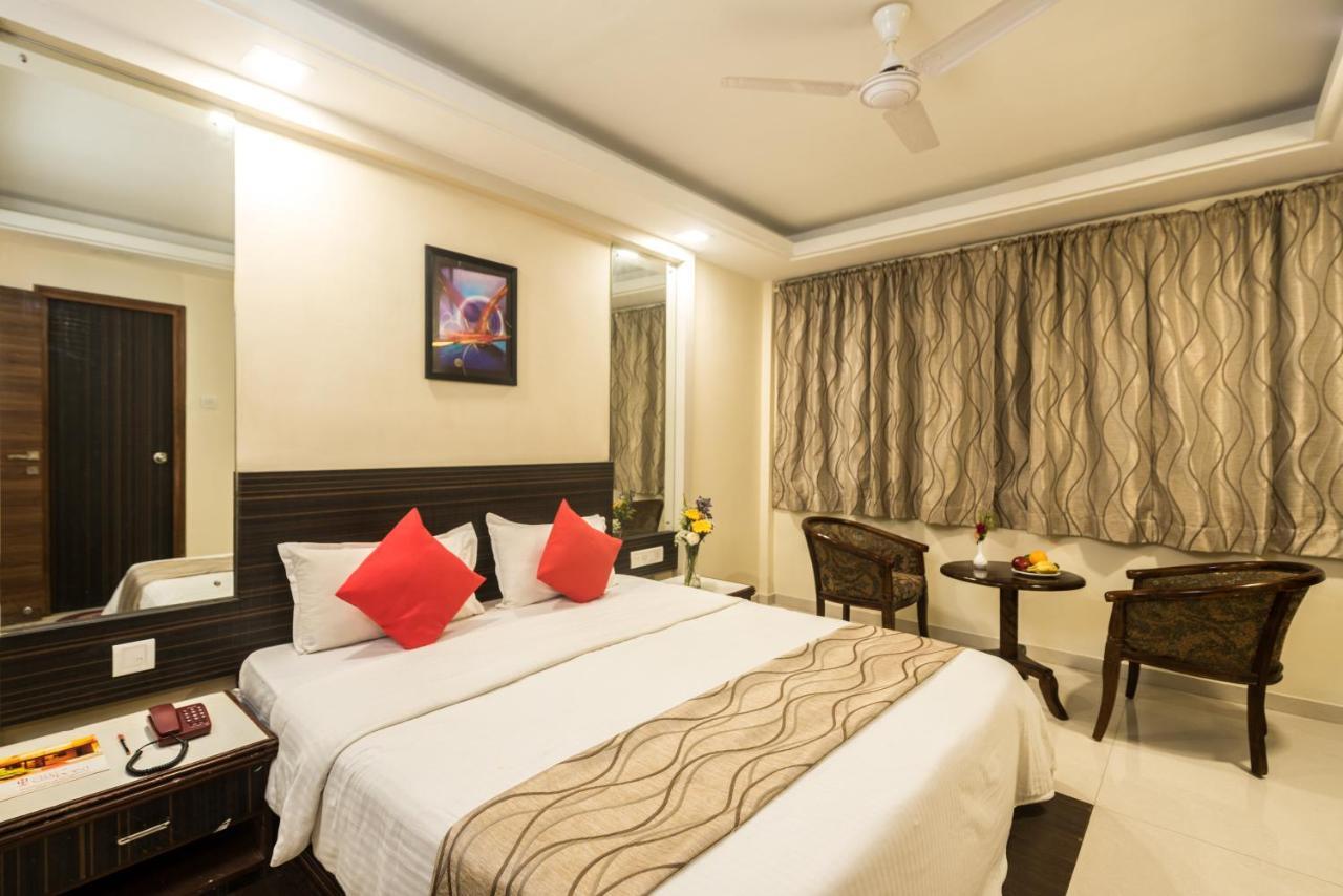 Hotel City Point Dadar Mumbai Exteriör bild