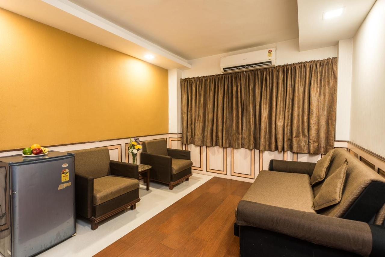 Hotel City Point Dadar Mumbai Exteriör bild